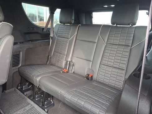 Used 2023 Cadillac Escalade ESV Sport Platinum w/ LPO, ONYX Package image 11