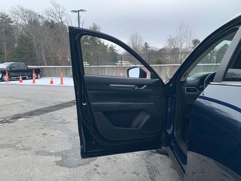 Used 2025 MAZDA CX-5 AWD 2.5 S w/ Preferred Package image 22