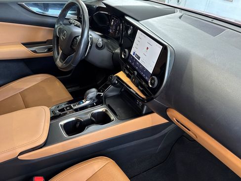 Certified 2024 Lexus NX 250 FWD image 20