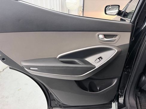 Used 2017 Hyundai Santa Fe Sport FWD image 24