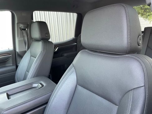 Used 2025 GMC Sierra 1500 SLT image 24