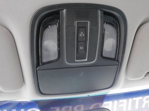 Used 2020 Kia Sorento LX image 28