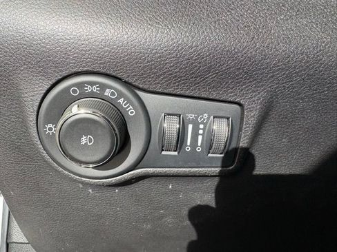 Certified 2022 Jeep Compass Latitude AWD/4WD image 24