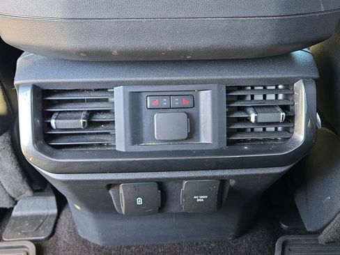 Used 2022 Ford F150 Lariat w/ Equipment Group 502A High AWD/4WD image 34