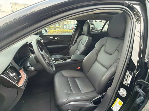 Certified 2025 Volvo V60 B5 Cross Country Plus image 27