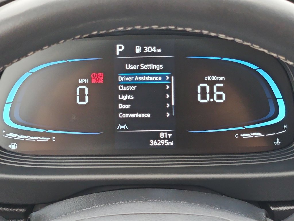 Used 2025 Hyundai Venue SEL FWD image 16