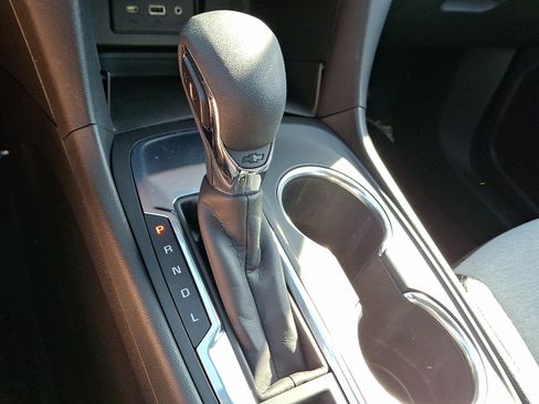 Used 2024 Chevrolet Equinox LS FWD image 14