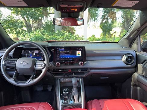 Used 2023 Chevrolet Colorado Trail Boss w/ Technology Package AWD/4WD image 19