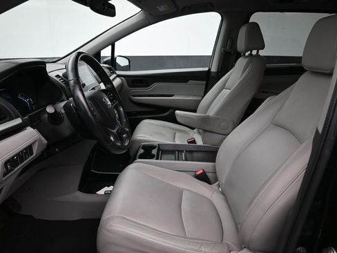 Used 2018 Honda Odyssey EX-L image 24