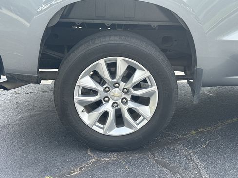 Used 2021 Chevrolet Silverado 1500 Custom RWD image 19