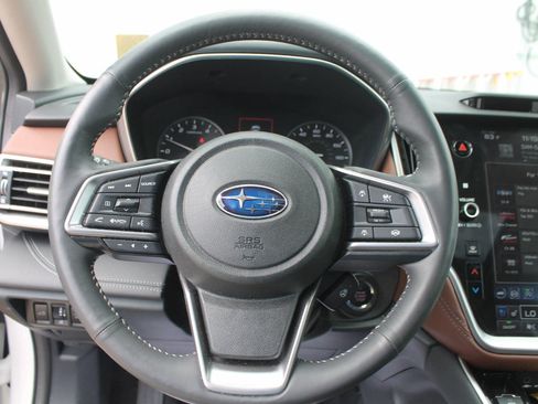 Used 2025 Subaru Outback Touring XT w/ Tech Package 3 AWD/4WD image 14