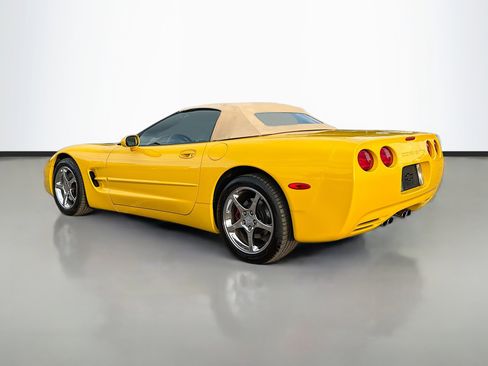 Used 2003 Chevrolet Corvette Convertible w/ Preferred Equipment Group1 image 5