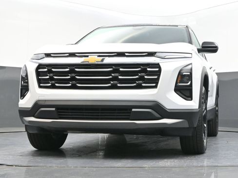 Used 2026 Chevrolet Equinox LT image 29