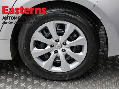 Used 2023 Toyota Corolla LE image 8