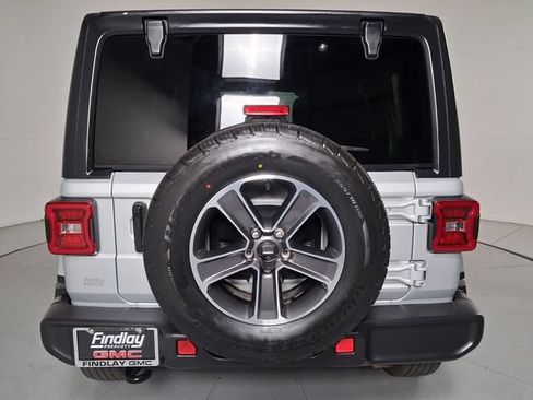 Used 2024 Jeep Wrangler Unlimited Sahara AWD/4WD image 5