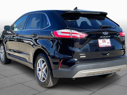 Used 2024 Ford Edge SEL image 11