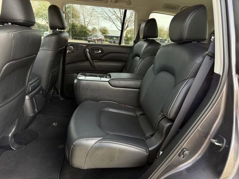 Used 2024 INFINITI QX80 Luxe image 29