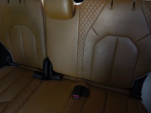 Used 2023 Chrysler Pacifica Pinnacle FWD image 40