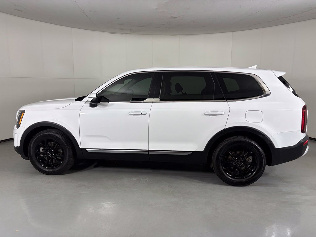 Used 2022 Kia Telluride LX FWD image 5