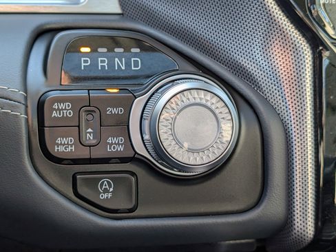 Used 2024 RAM 1500 Limited image 27