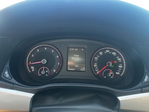 Used 2021 Volkswagen Passat 2.0T SE image 27