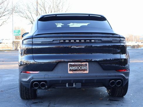 New 2026 Porsche Cayenne E-Hybrid Coupe image 6