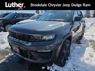 Used 2023 Jeep Grand Cherokee Limited w/ Black Appearance Package video 1