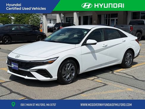 Certified 2024 Hyundai Elantra SEL FWD image 1