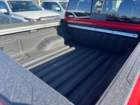 New 2025 Nissan Frontier PRO-4X w/ Pro Convenience Package image 4