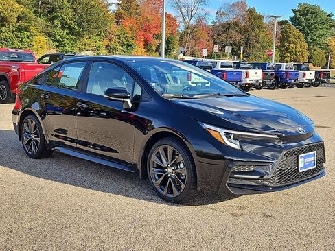 New 2026 Toyota Corolla SE FWD image 3