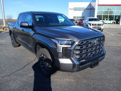 New 2026 Toyota Tundra Platinum image 1