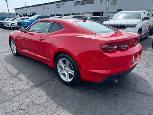 Used 2022 Chevrolet Camaro LT RWD image 6