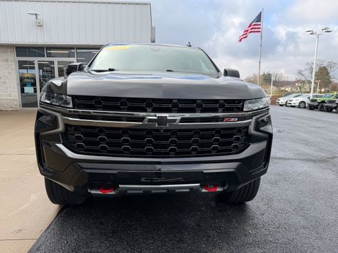 Used 2022 Chevrolet Tahoe Z71 w/ Luxury Package image 3