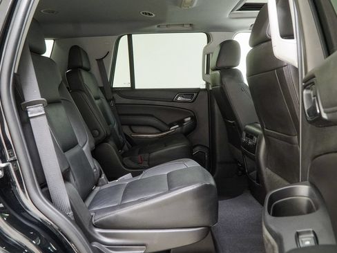 Used 2019 Chevrolet Tahoe LT w/ Luxury Package AWD/4WD image 41