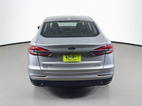 Used 2019 Ford Fusion SE AWD/4WD image 7