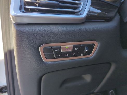 Used 2023 BMW X5 xDrive45e w/ M Sport Package image 17