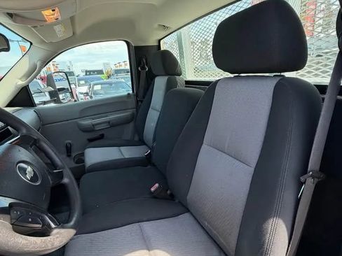 Used 2007 Chevrolet Silverado 3500 W/T RWD image 9