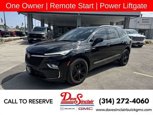 Used 2023 Buick Enclave Essence w/ Sport Touring Edition FWD image 1