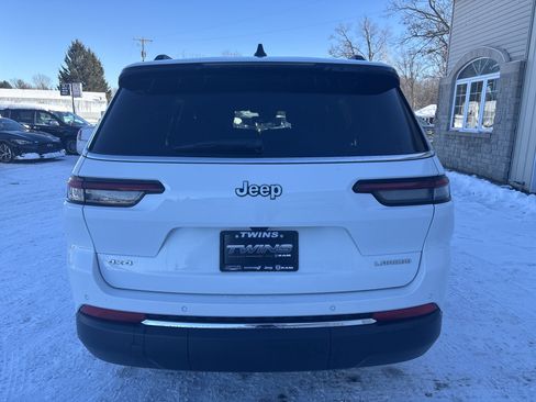 Used 2024 Jeep Grand Cherokee L Laredo image 4
