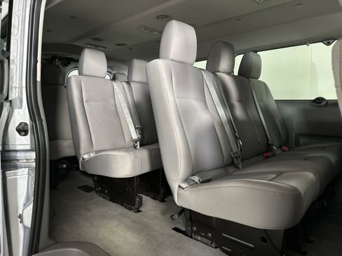 Used 2018 Nissan NV 3500 SV w/ Navigation Package image 27