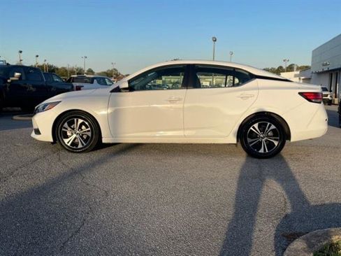 Used 2023 Nissan Sentra SV image 4