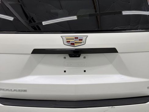 Certified 2025 Cadillac Escalade Sport Platinum image 18