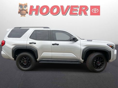 Used 2025 Toyota 4Runner TRD Off-Road AWD/4WD image 2
