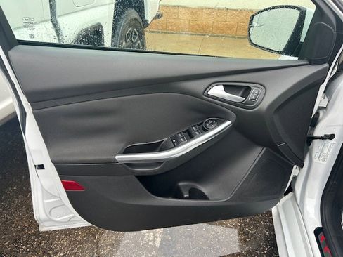 Used 2018 Ford Focus ST image 7