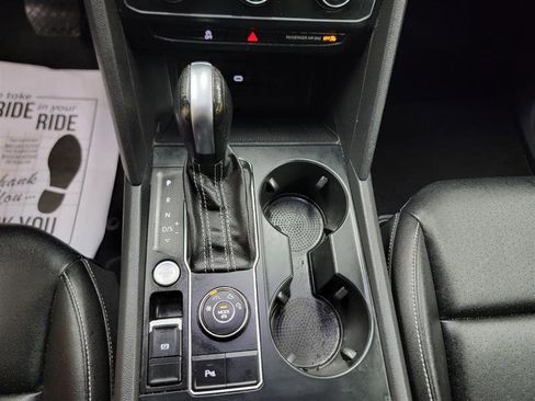 Used 2021 Volkswagen Atlas SE image 38