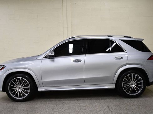Used 2024 Mercedes-Benz GLE 450 4MATIC image 3