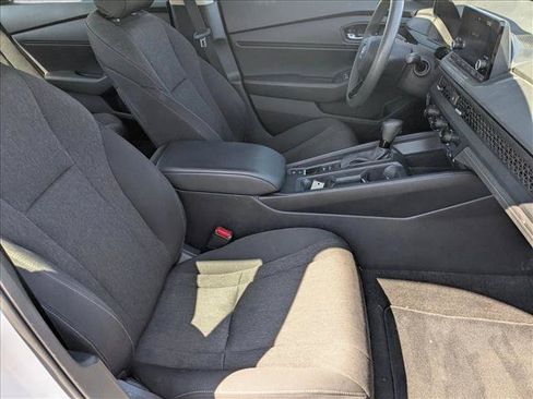Used 2024 Honda Accord EX image 18