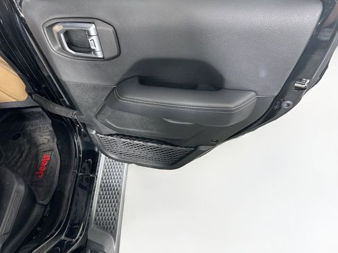 Used 2022 Jeep Wrangler Sahara w/ Cold Weather Group image 28