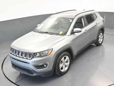 Used 2020 Jeep Compass Latitude image 47