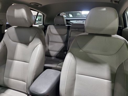 Used 2019 Hyundai Ioniq Limited FWD image 38